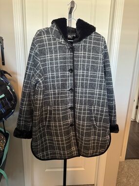 Ike Behar Gray Plaid Coat with Black Faux-Fur Trim